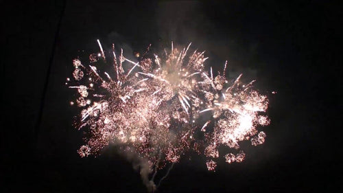 BATERIE DE ARTIFICII 150 FOCURI CALIBRUL 30 MM TRIPLEX TXB654/